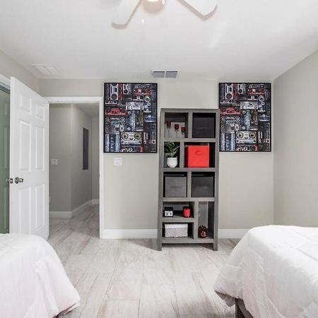 Modern Luxury Home Located In Tampa! Bagian luar foto