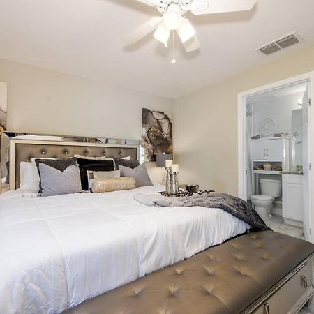 Modern Luxury Home Located In Tampa! Bagian luar foto