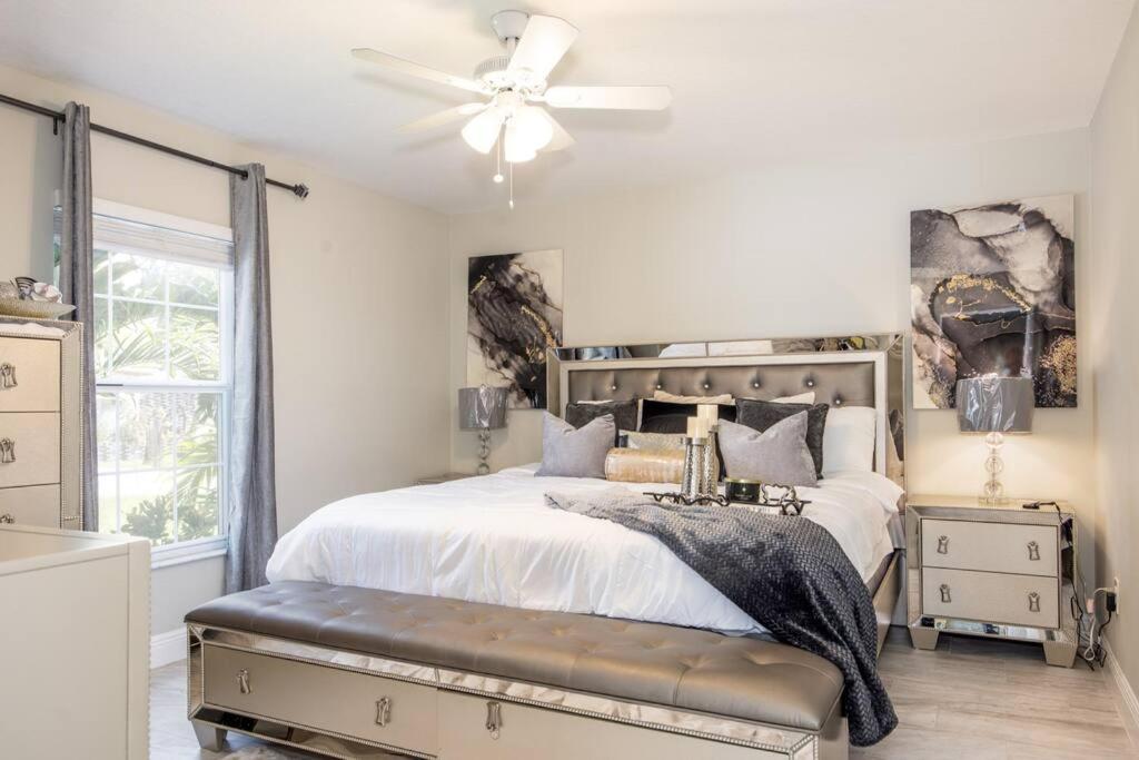 Modern Luxury Home Located In Tampa! Bagian luar foto